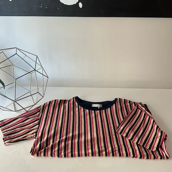 T-shirt - Picture 2 of 4